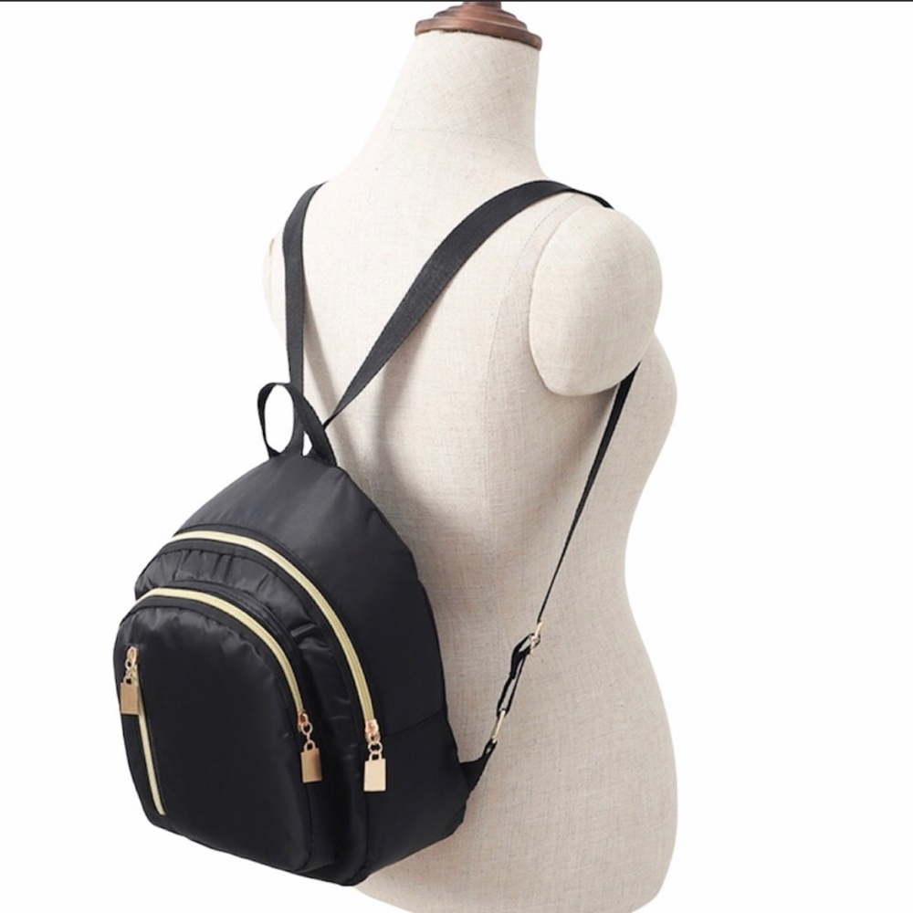 🎉HP 1/20/22🎉The PERFECT Packable Mini Backpack